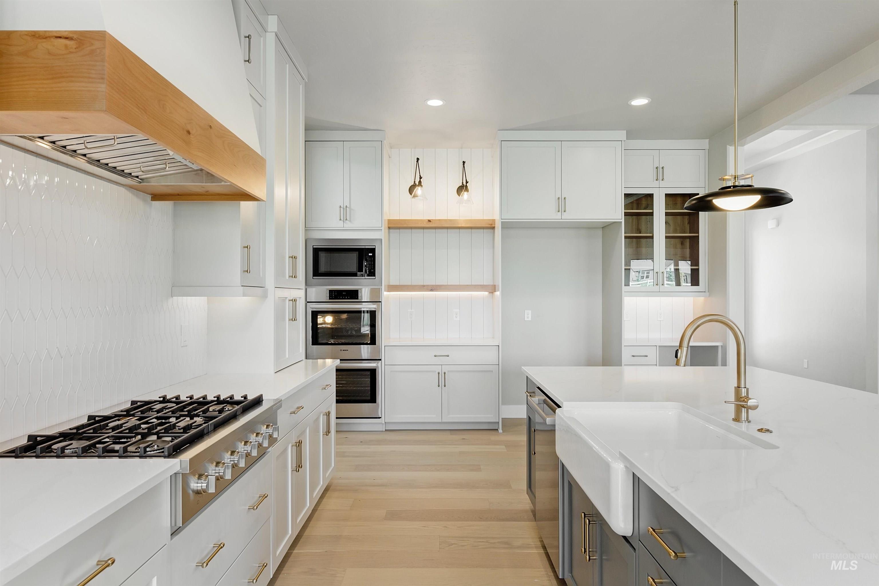 7665 W Diamond Lake Dr Property Photo 13