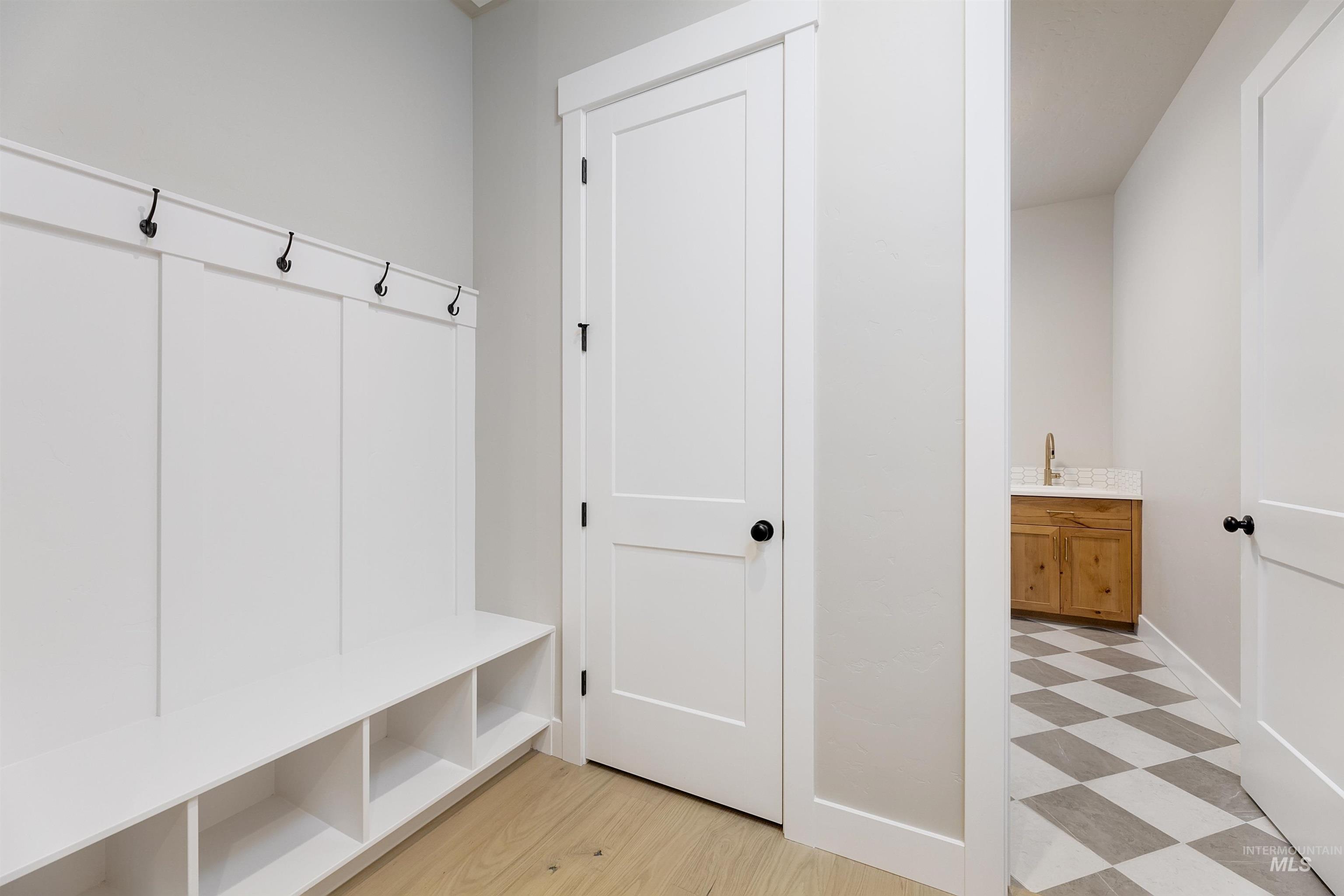 7665 W Diamond Lake Dr Property Photo 20