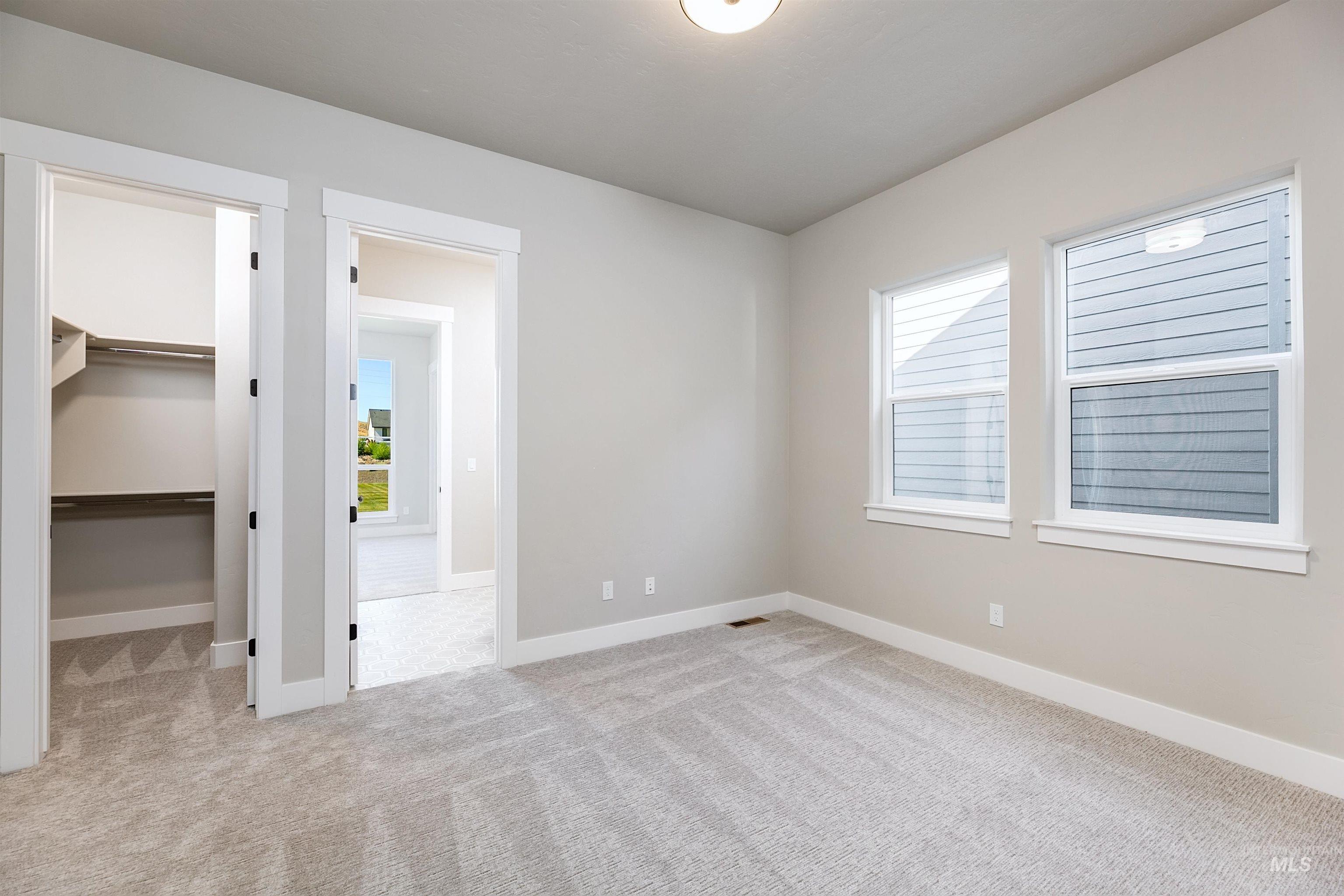 7665 W Diamond Lake Dr Property Photo 31