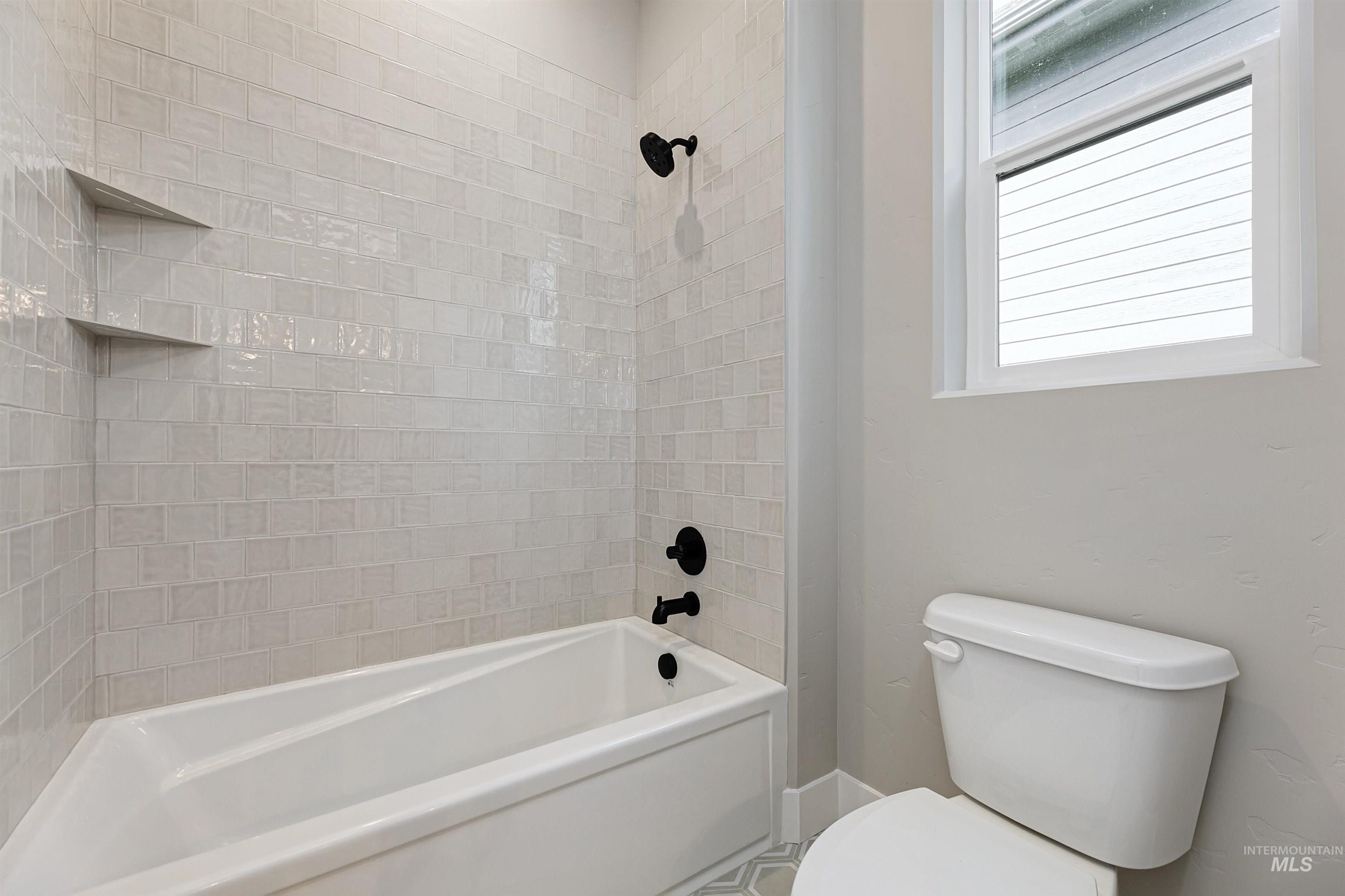 7665 W Diamond Lake Dr Property Photo 33