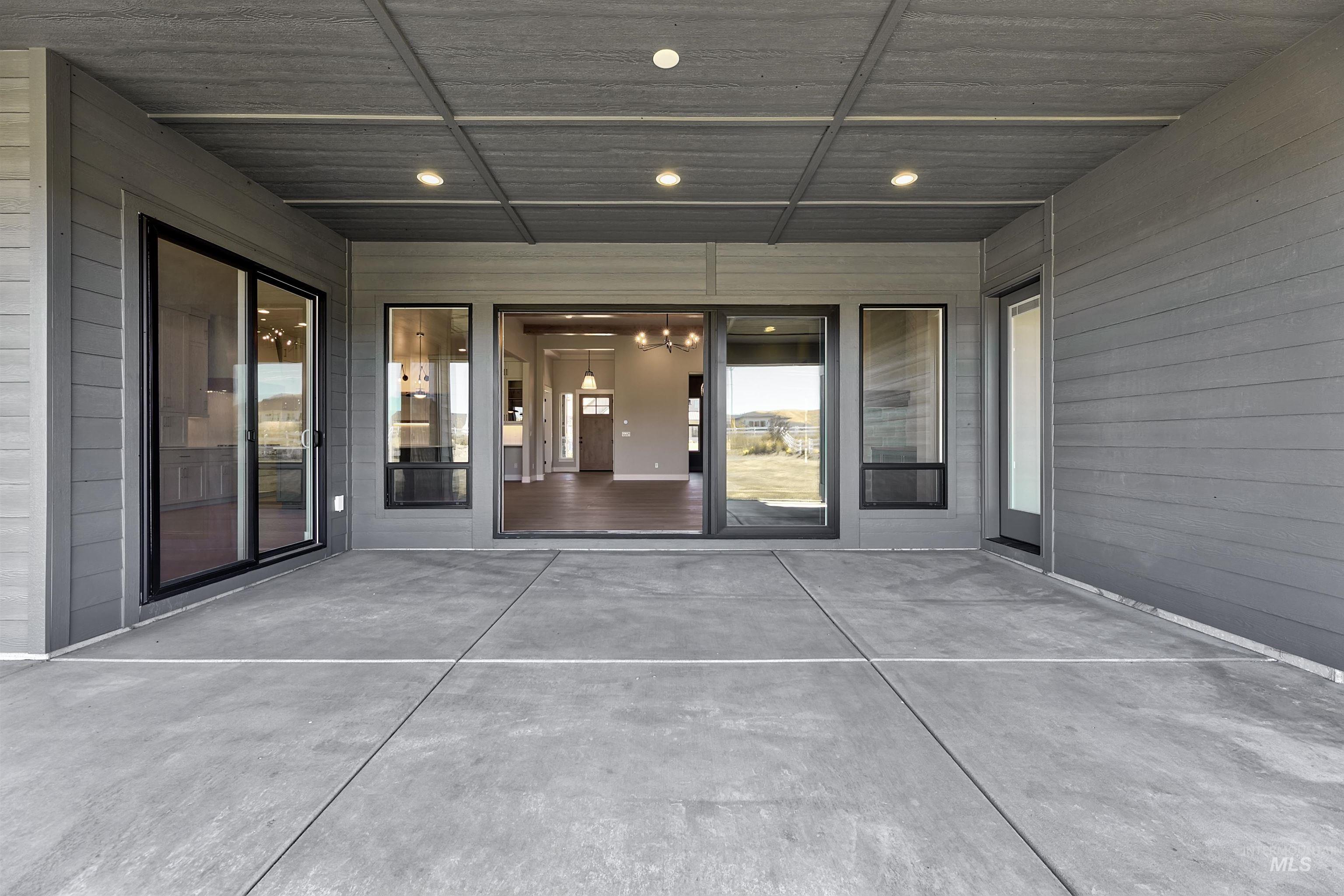 7665 W Diamond Lake Dr Property Photo 39