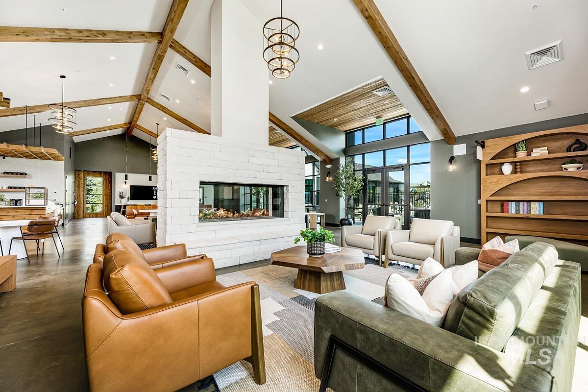 7665 W Diamond Lake Dr Property Photo 47