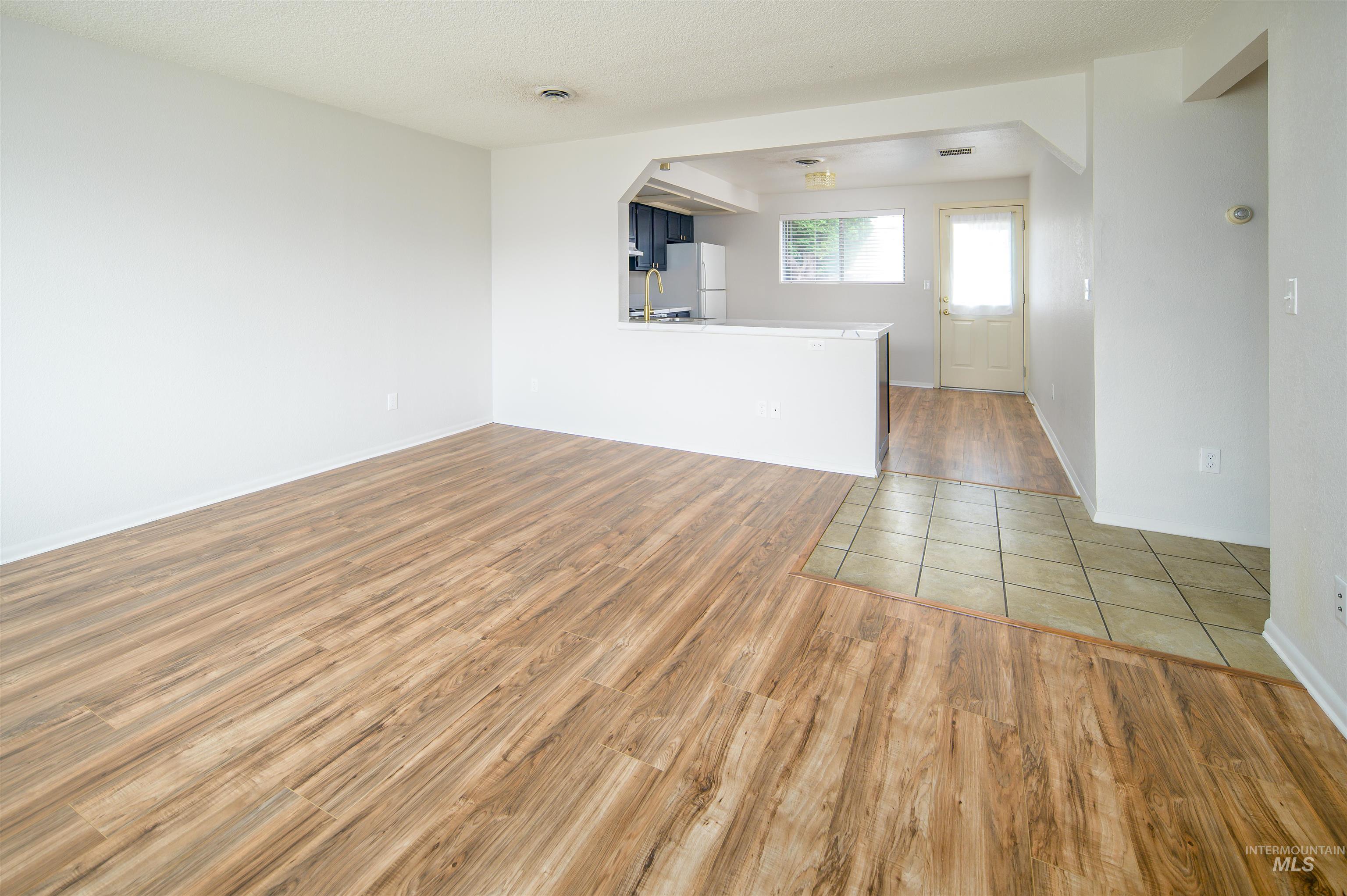 1715 Willow St Property Photo 5