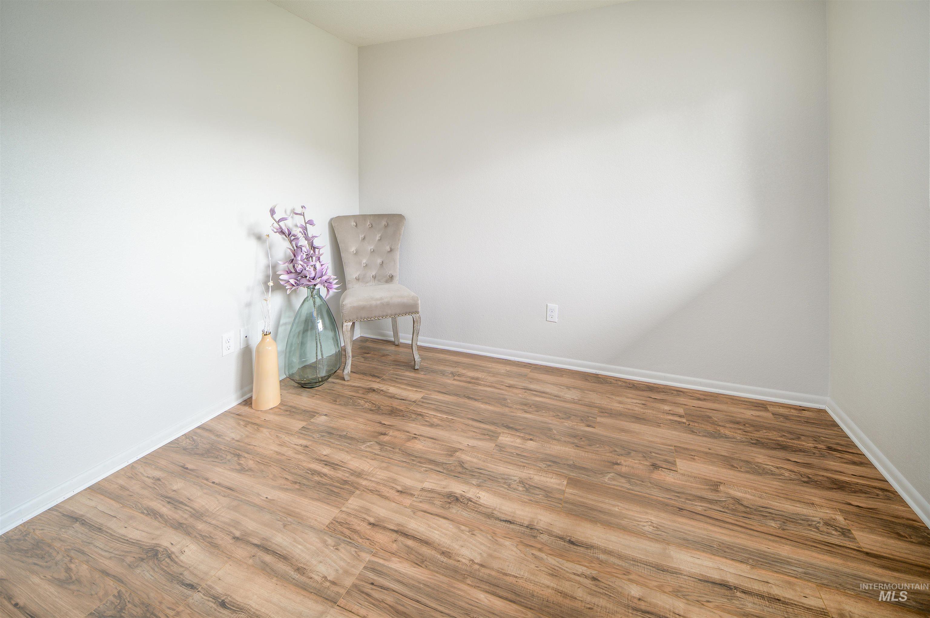 1715 Willow St Property Photo 8