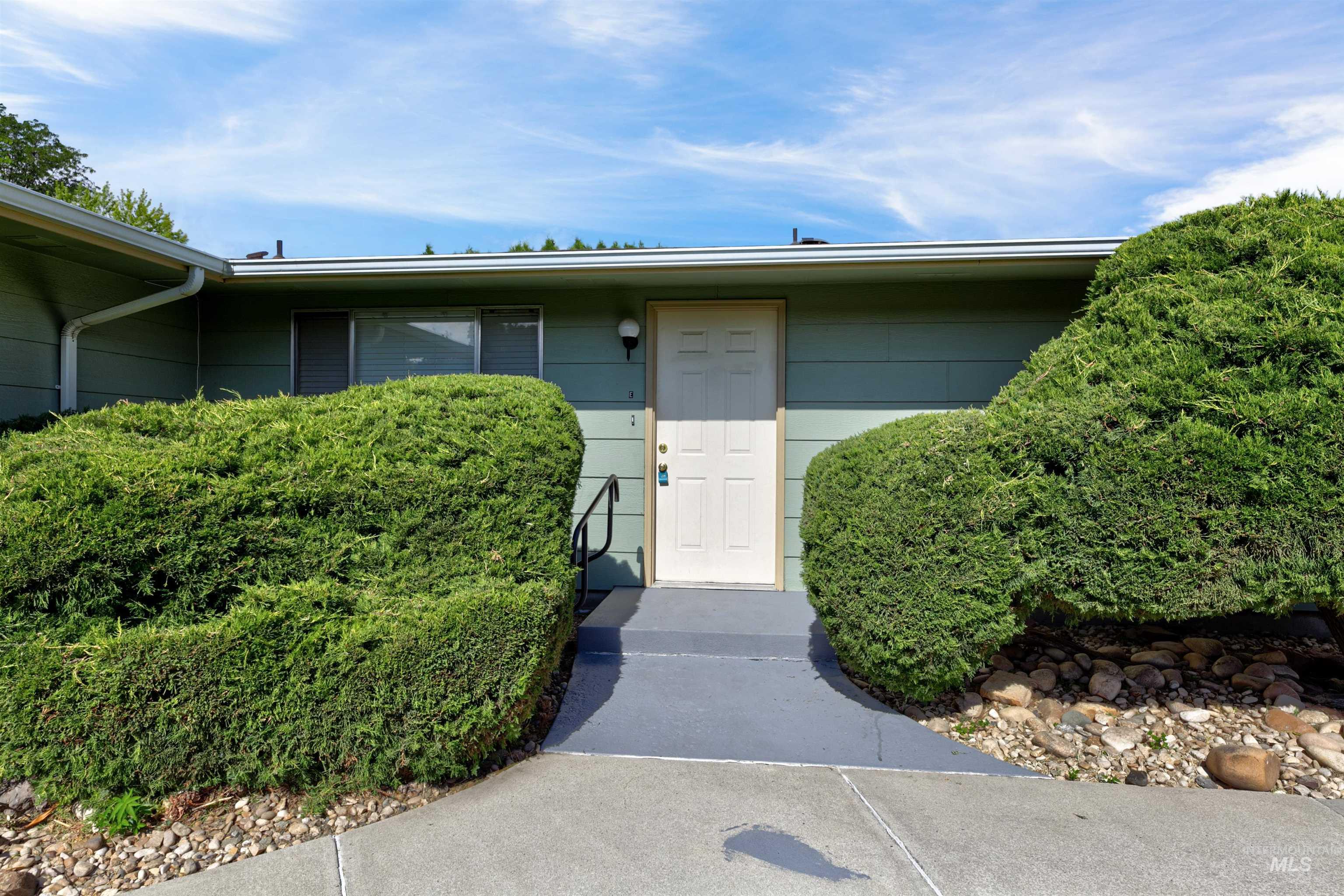 1715 Willow St Property Photo 22