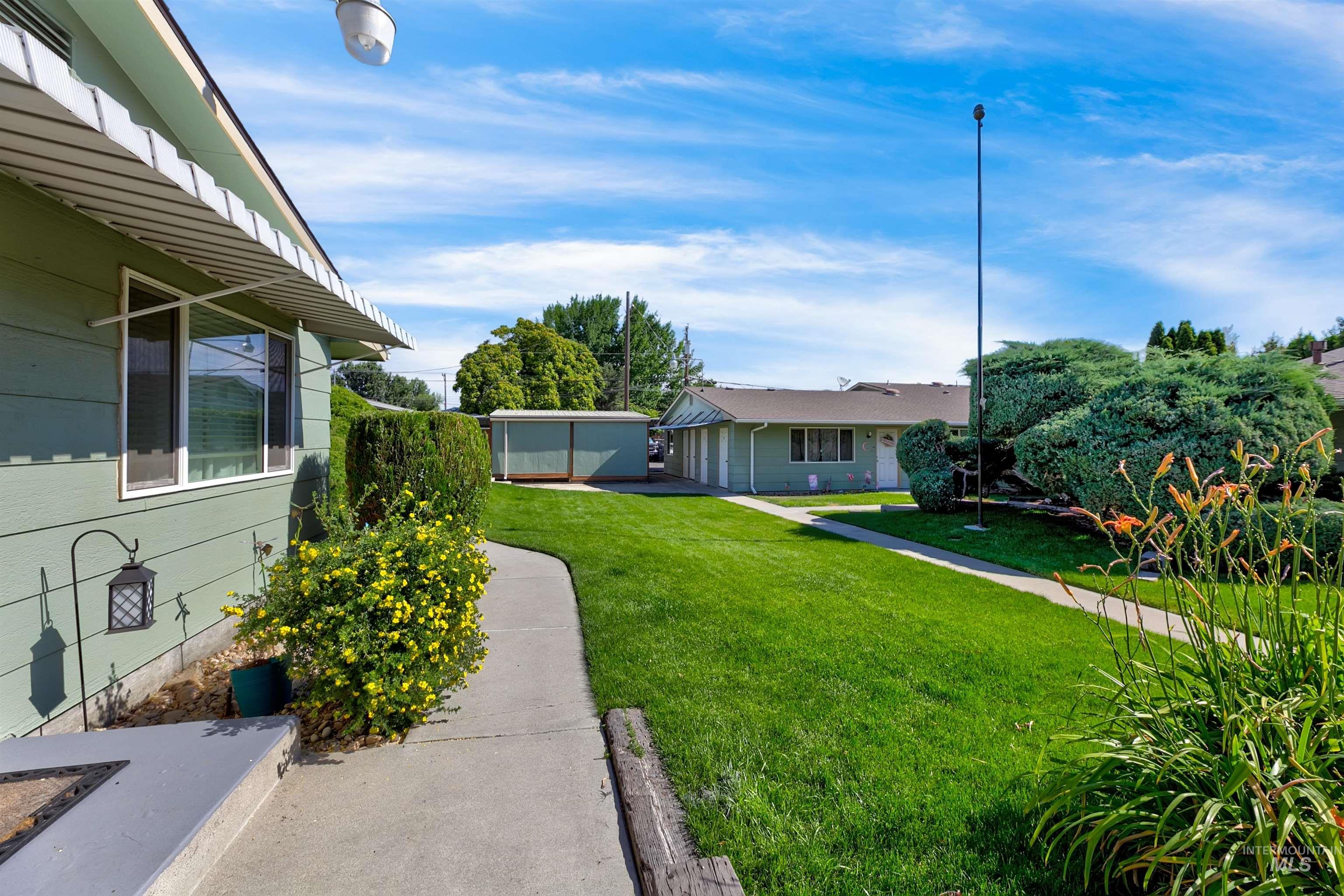 1715 Willow St Property Photo 31