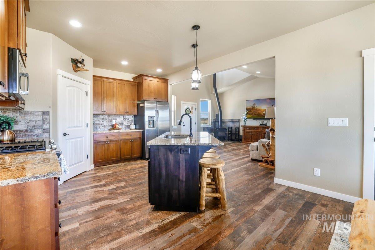 628 Pioneer Mountain Loop Property Photo 10