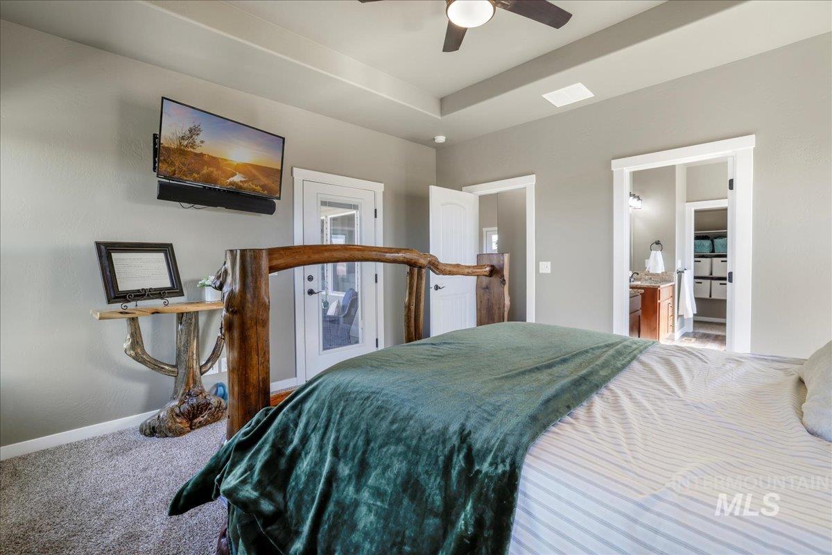 628 Pioneer Mountain Loop Property Photo 22