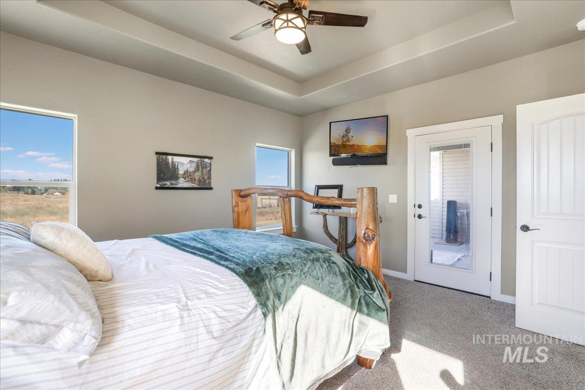 628 Pioneer Mountain Loop Property Photo 23