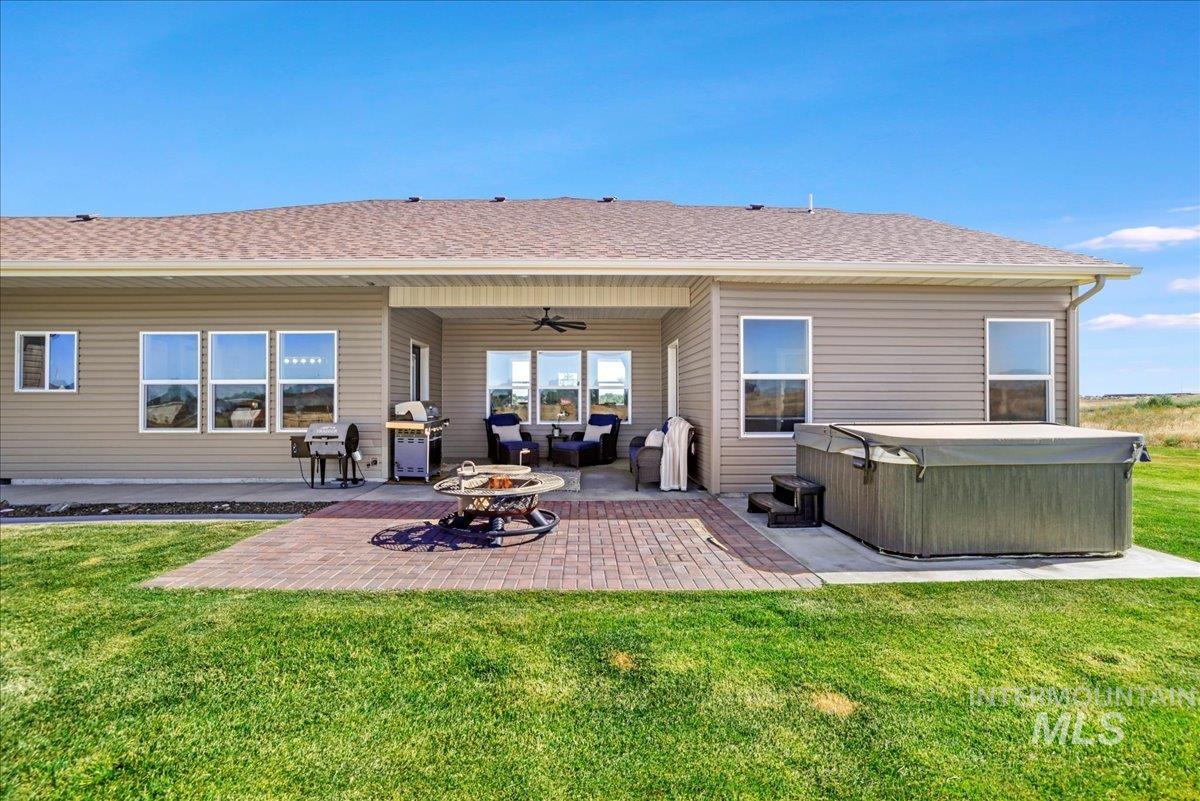 628 Pioneer Mountain Loop Property Photo 37