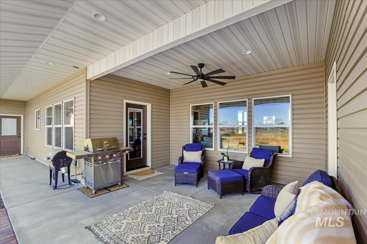 628 Pioneer Mountain Loop Property Photo 39