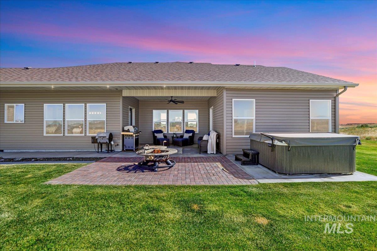 628 Pioneer Mountain Loop Property Photo 44