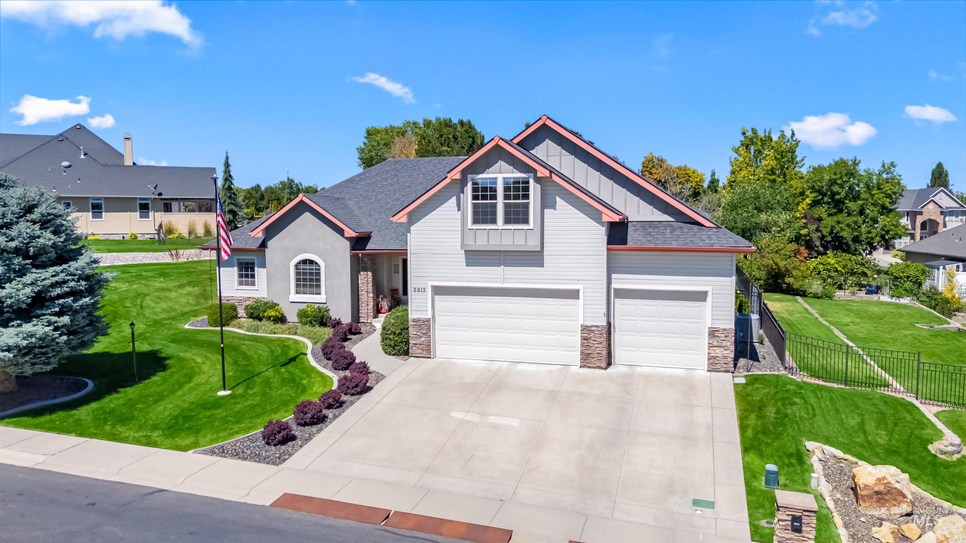 2813 S Bayhill Ct