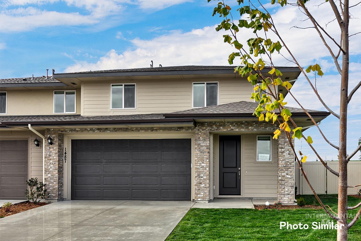 8122 W Grey Alder Dr Property Photo 1