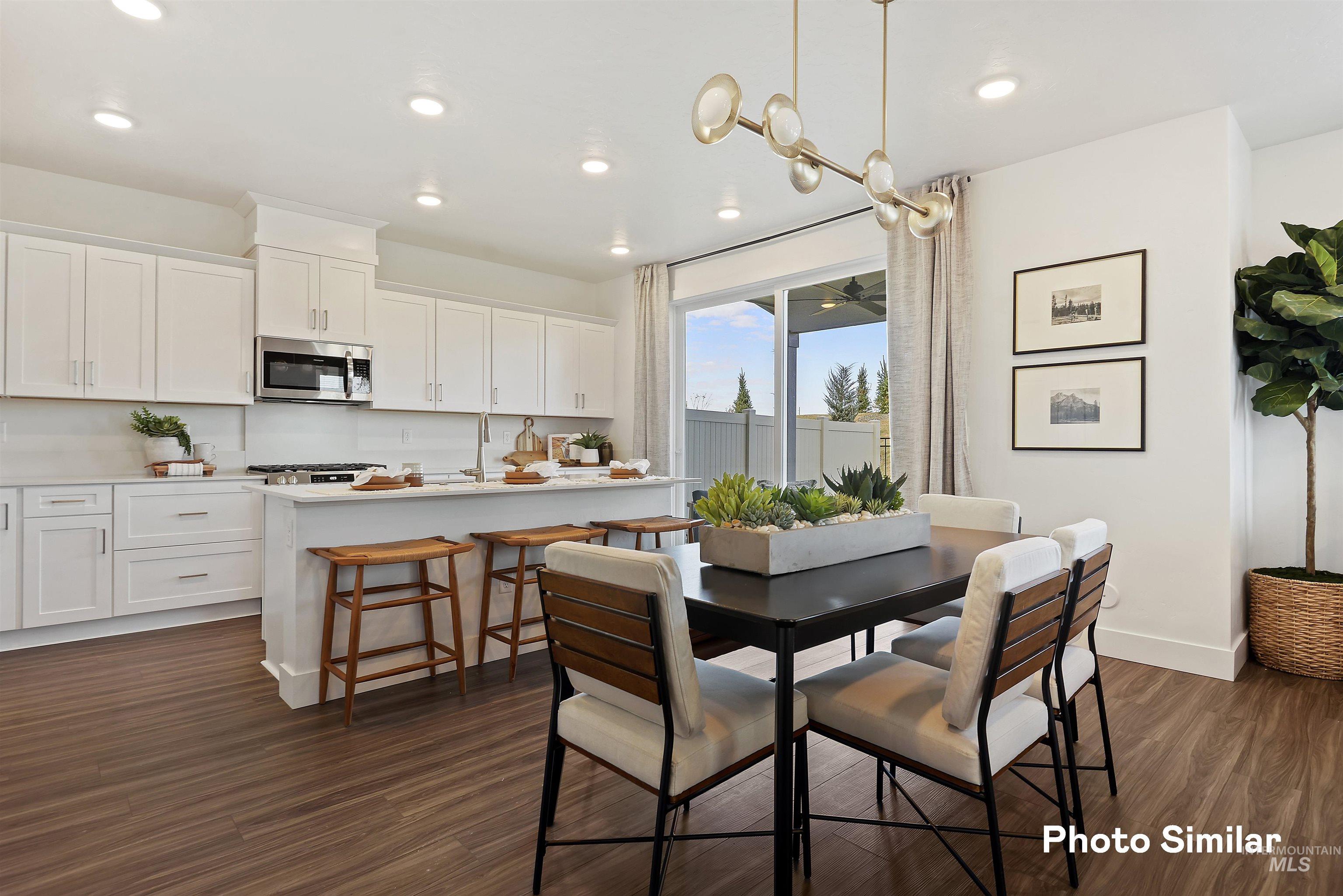 8191 W Grey Alder Dr Property Photo 5