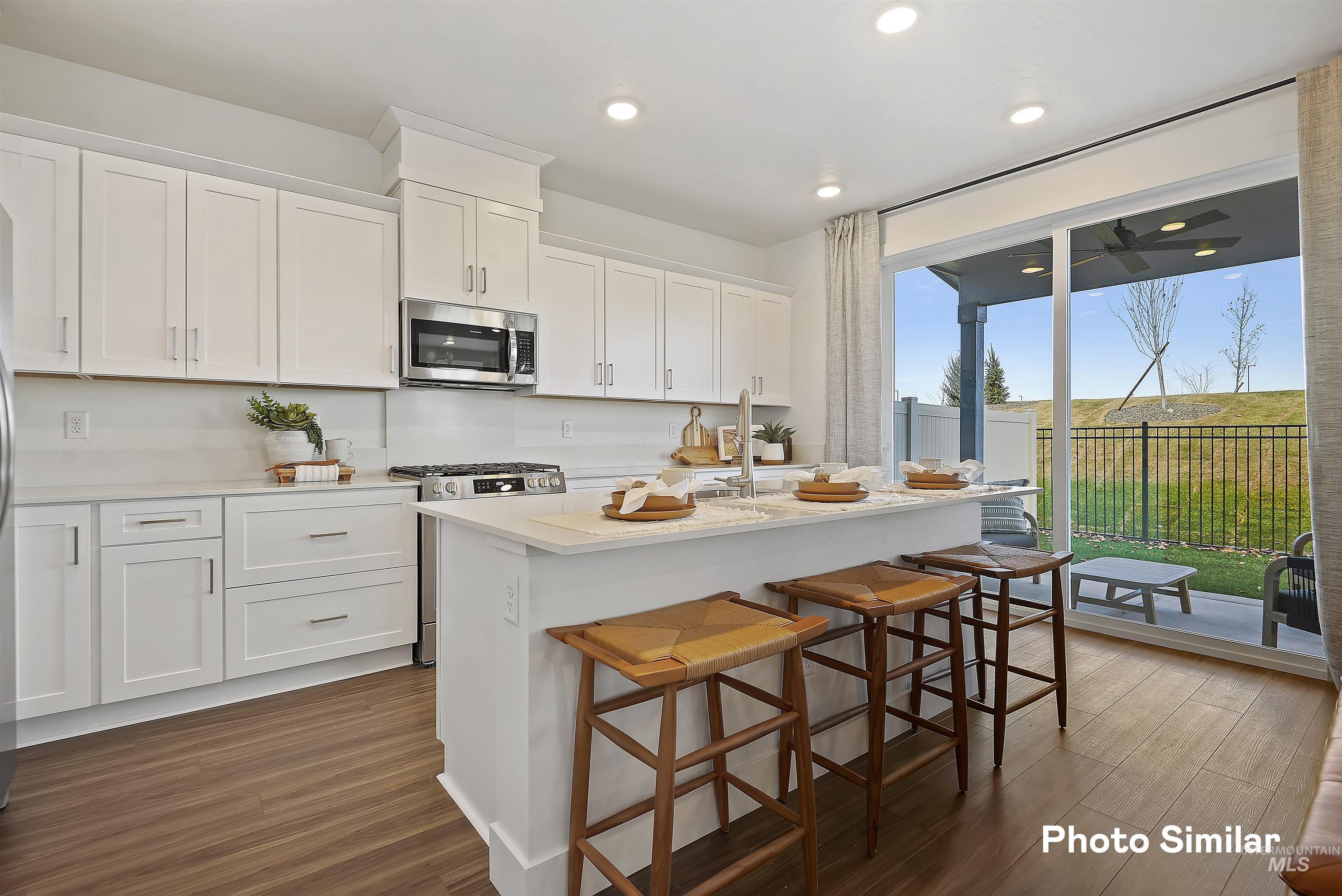 8191 W Grey Alder Dr Property Photo 8