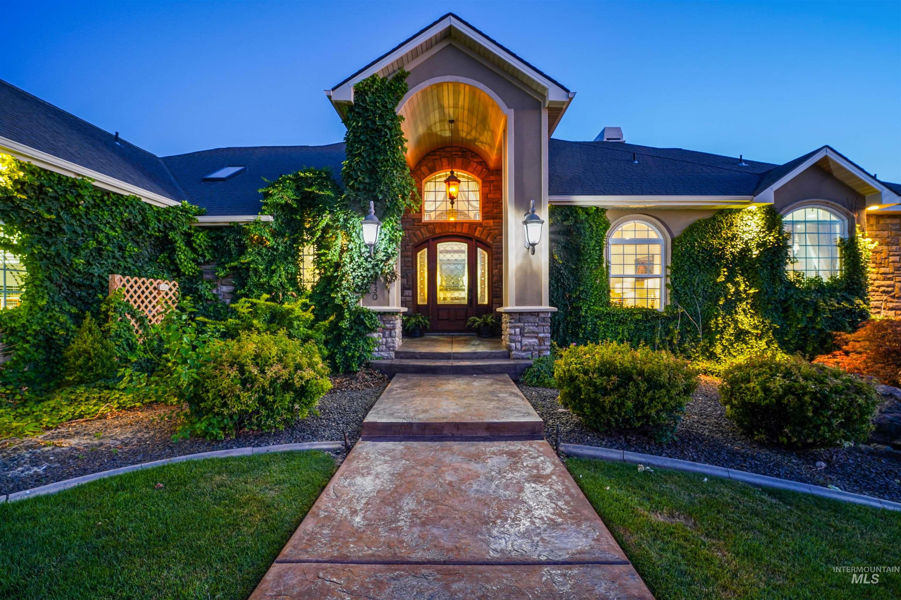 10430 Randall Lane Property Photo 4