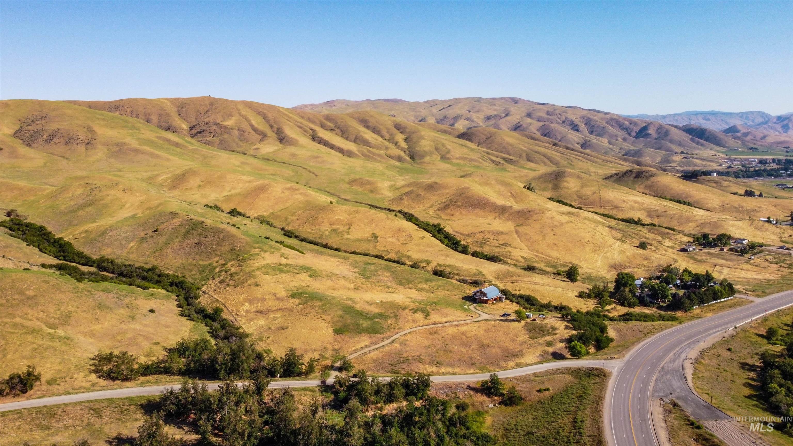 442 Old Hwy 55 Property Photo 7