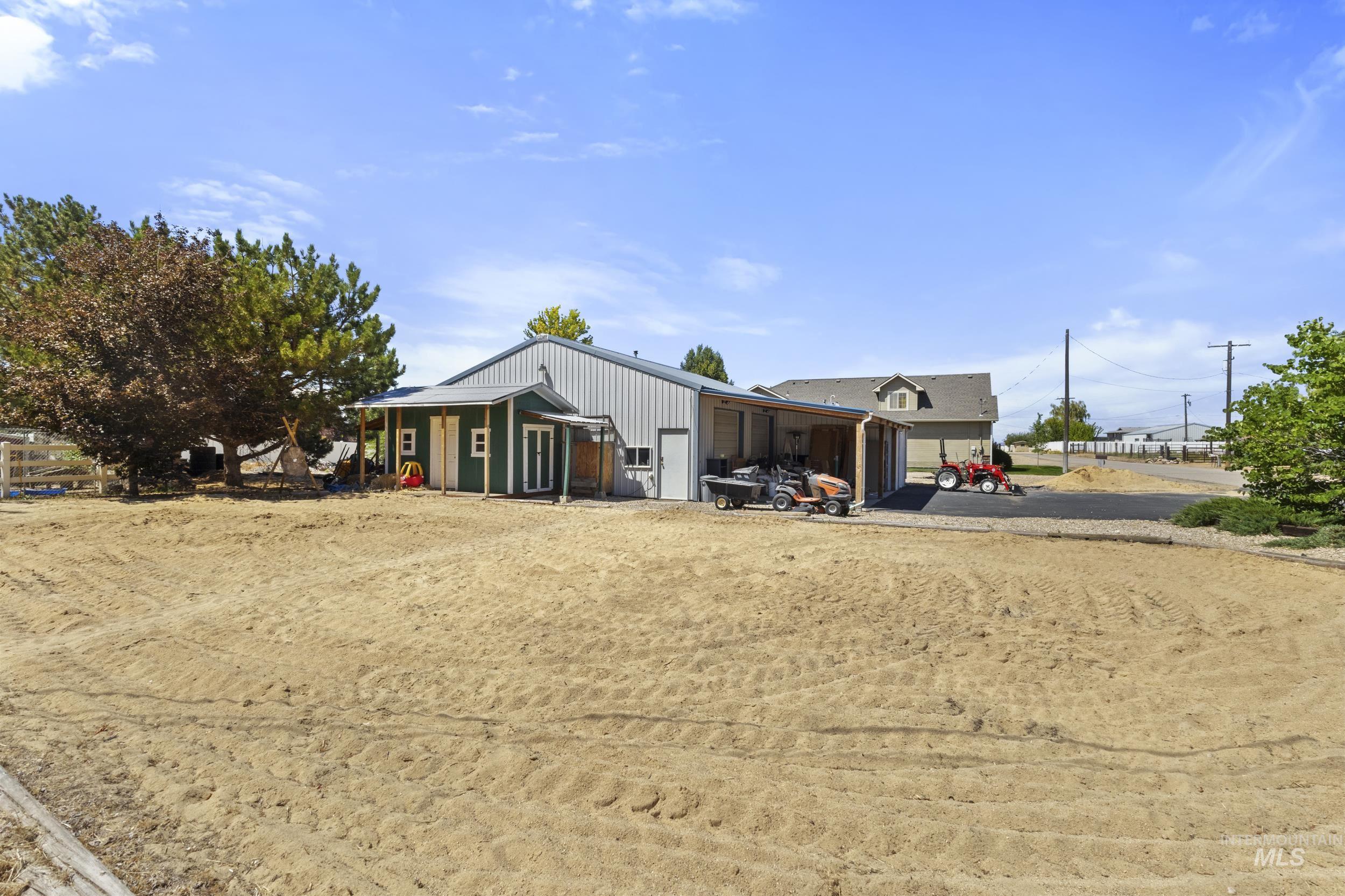 1251 58th Street Property Photo 4