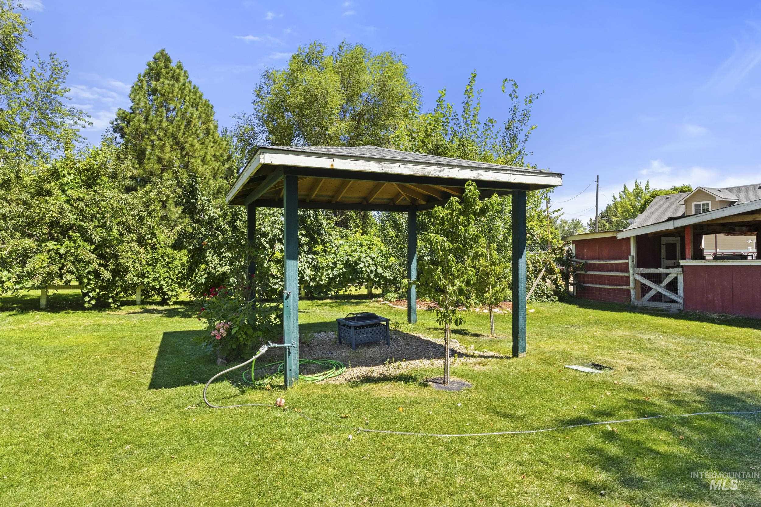 1251 58th Street Property Photo 9