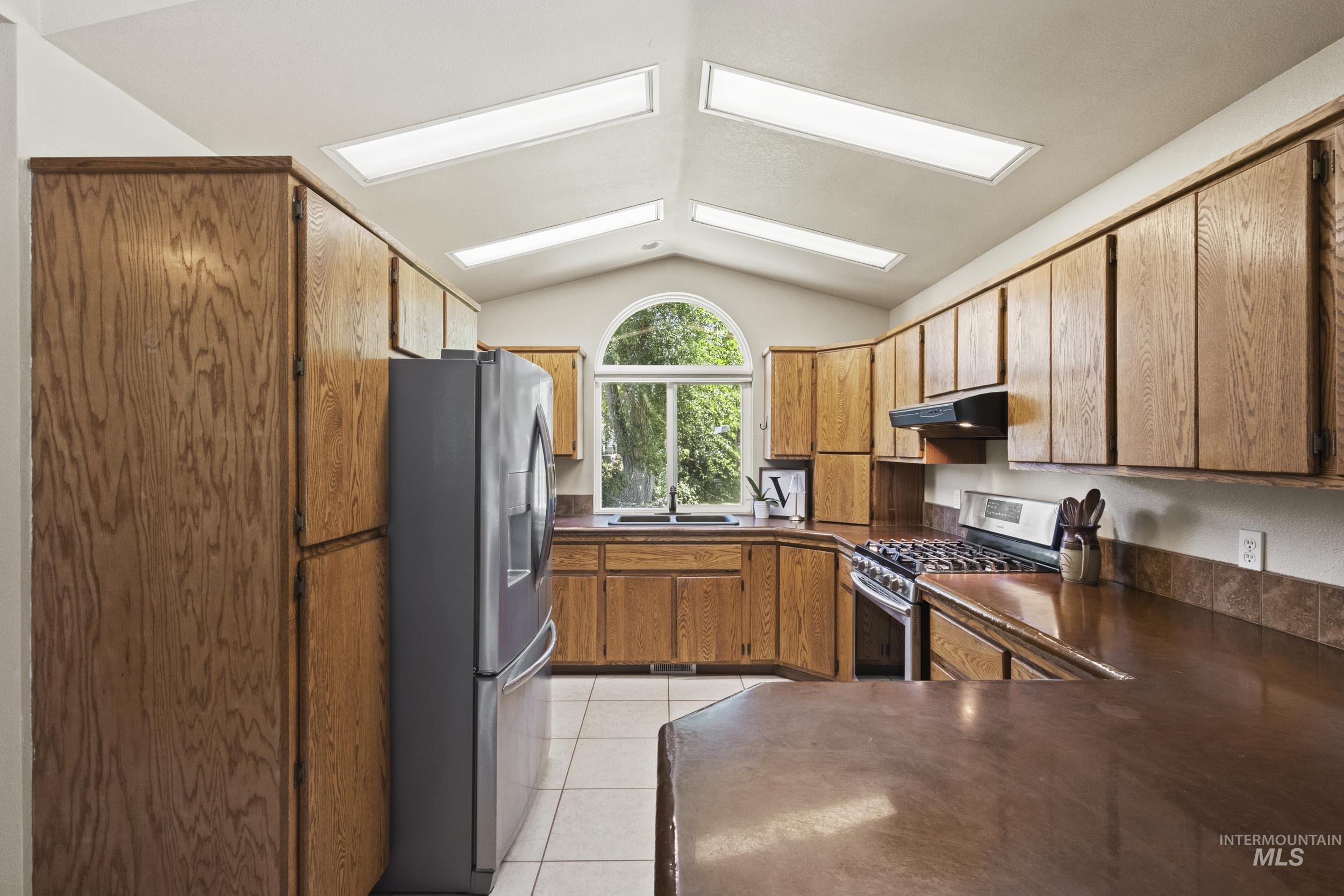 1251 58th Street Property Photo 15