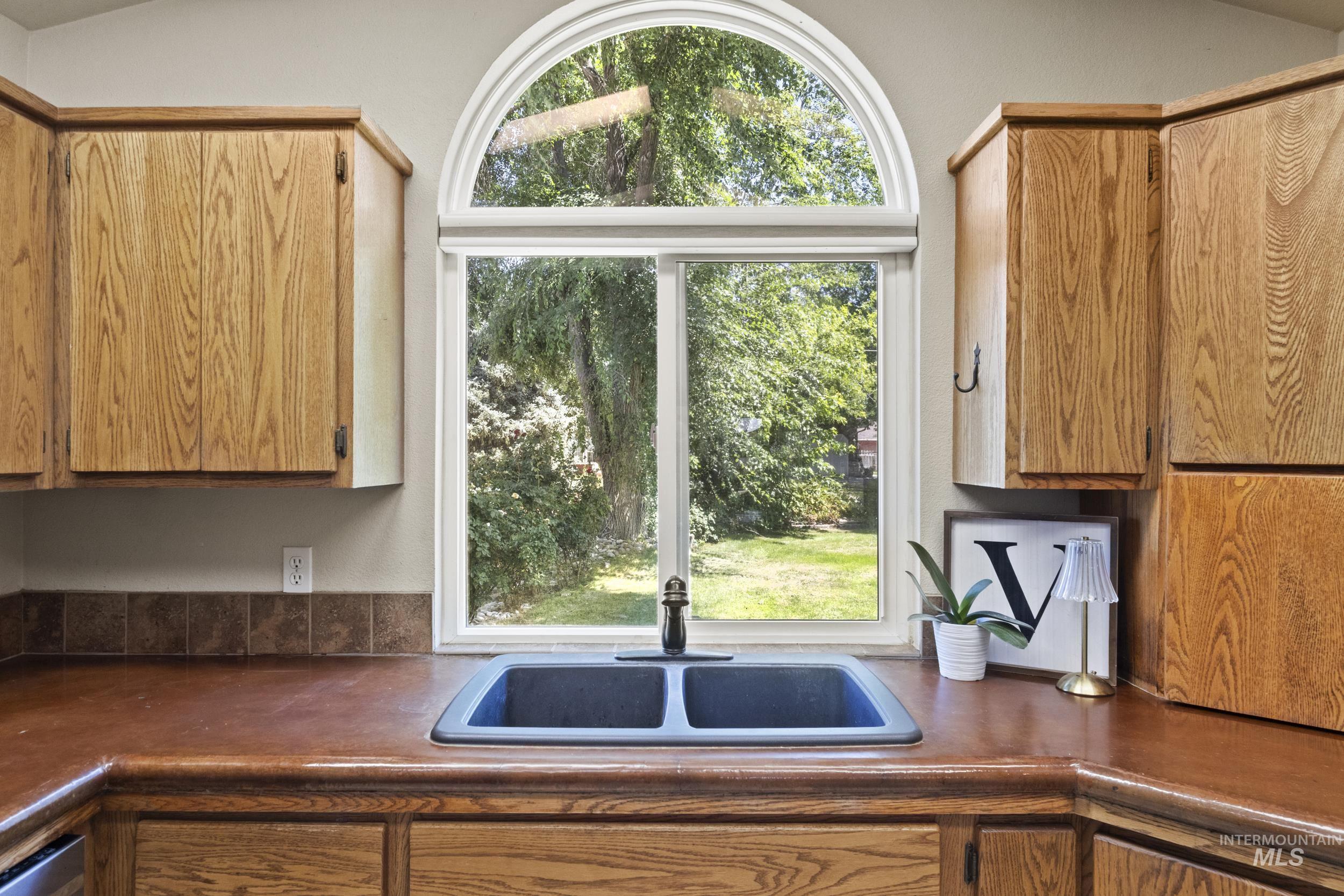 1251 58th Street Property Photo 16