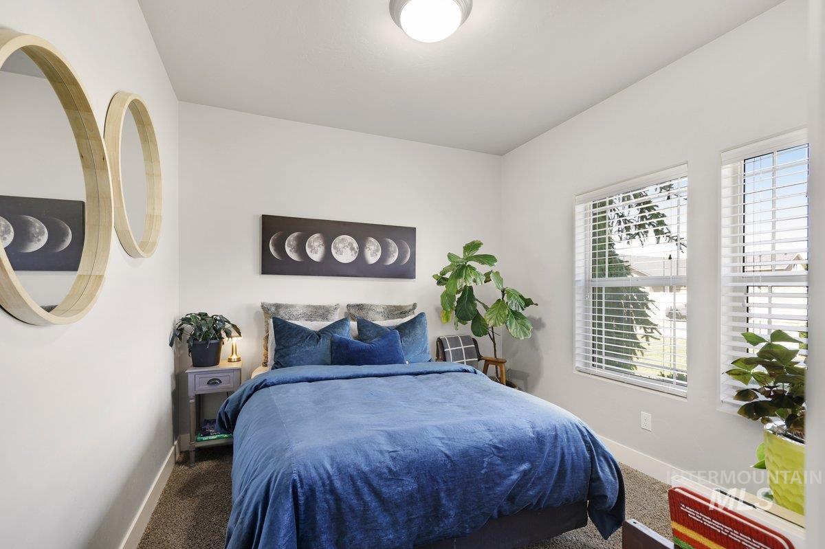 930 Ballard Way Property Photo 14