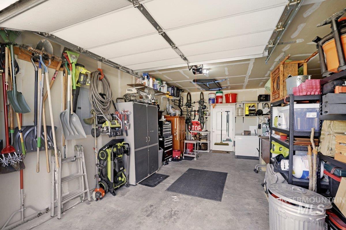 930 Ballard Way Property Photo 26