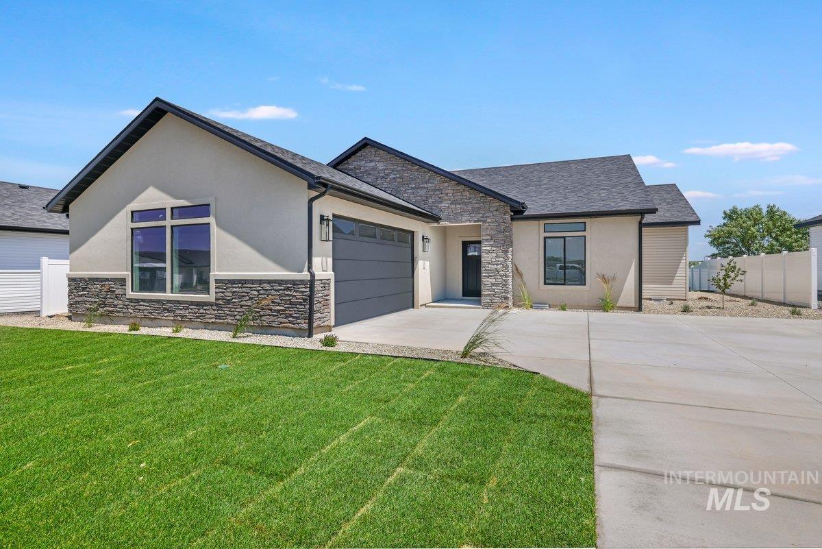 951 Gregory Way