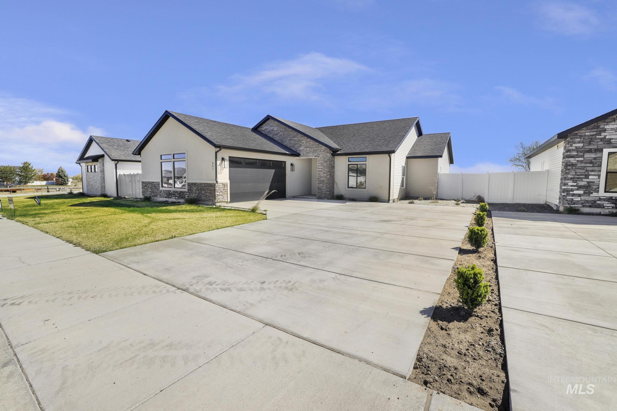 951 Gregory Way Property Photo 1