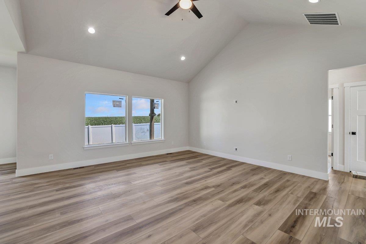 951 Gregory Way Property Photo 13