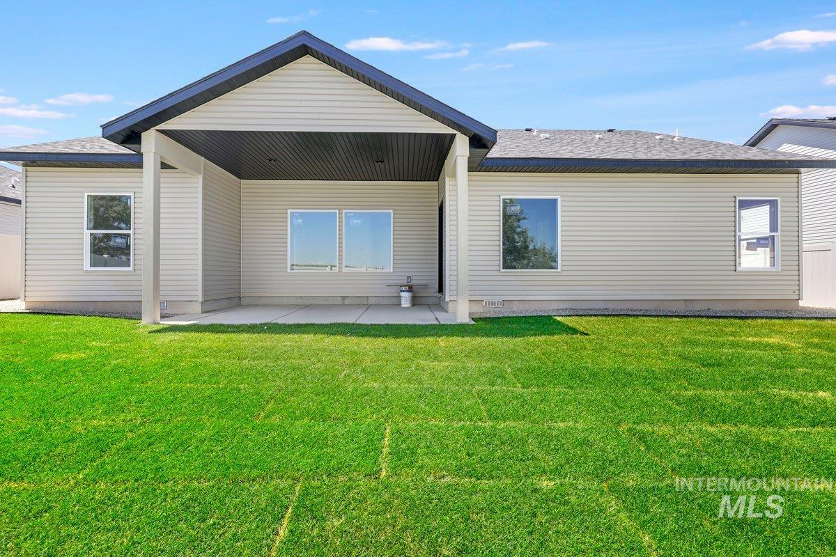 951 Gregory Way Property Photo 28