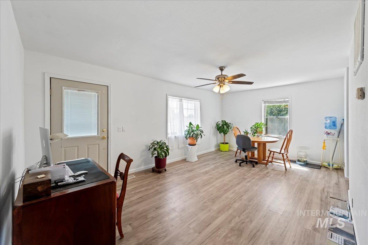 1150 S Park Street Property Photo 2