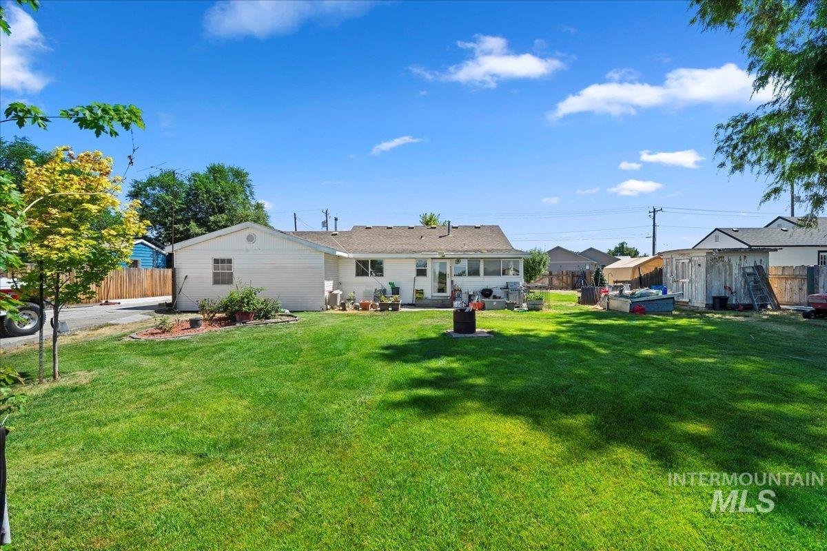 1150 S Park Street Property Photo 15