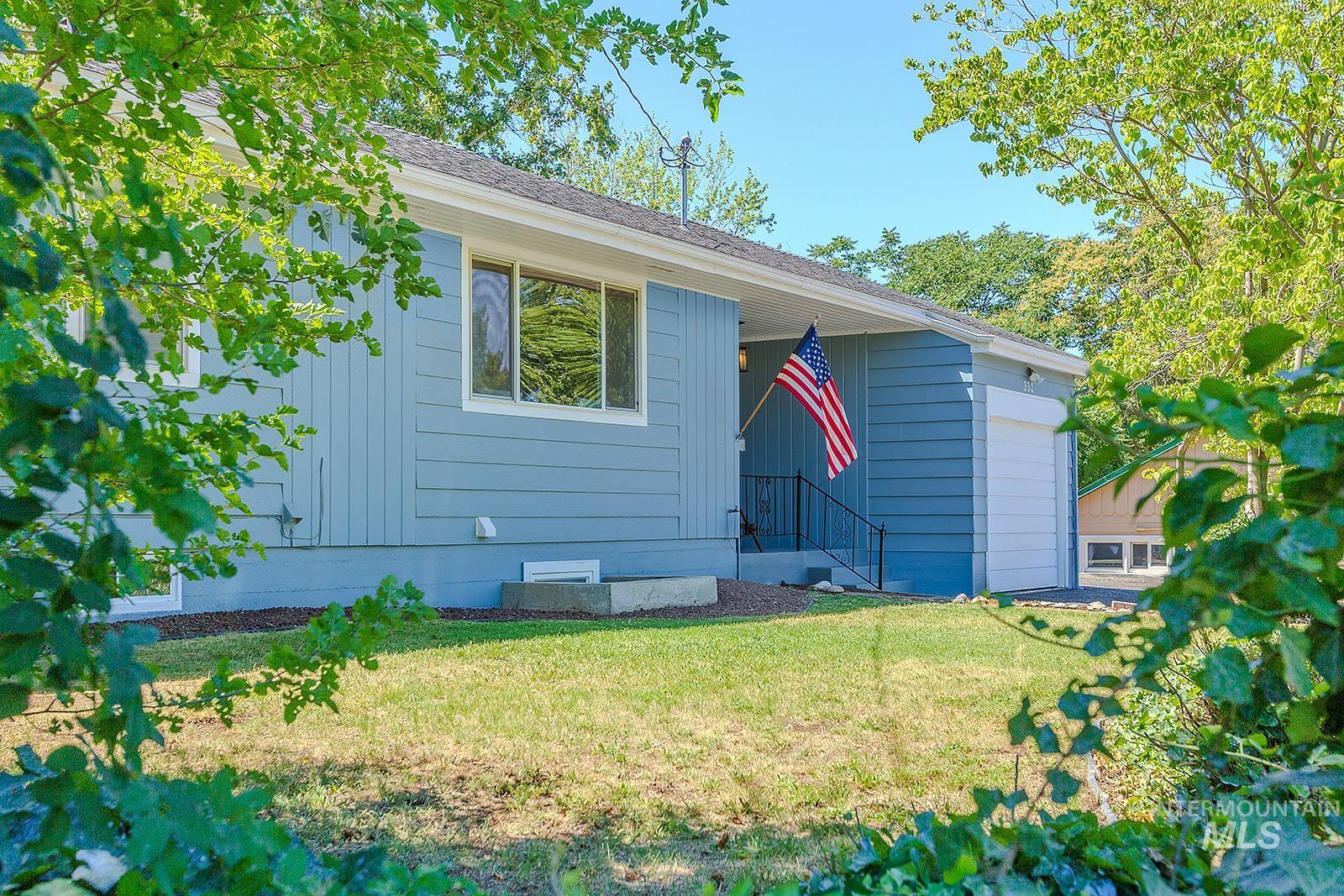 332 Vista Drive Property Photo