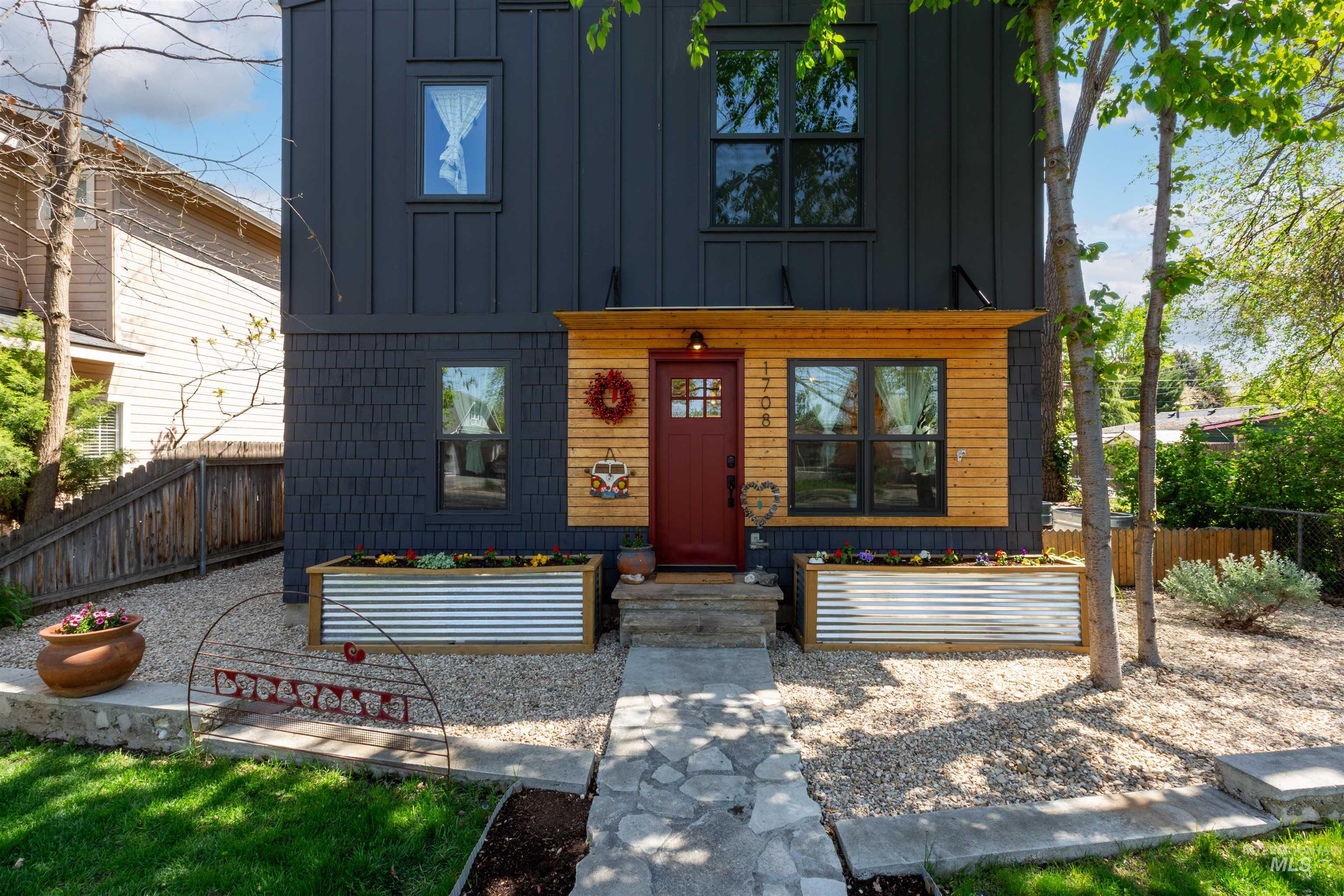 1708 N 30th Street
