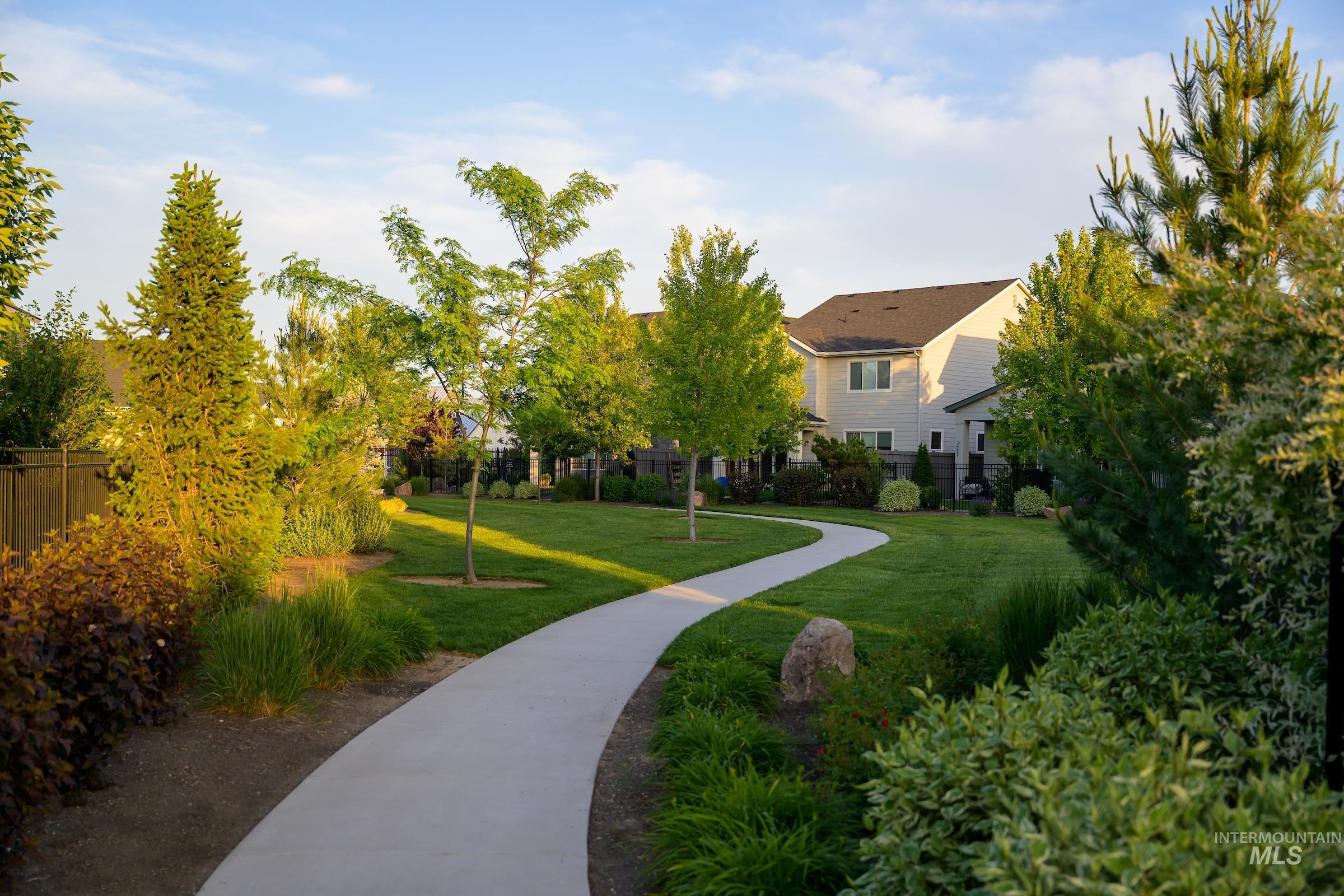 10228 Davies Street Property Photo 3