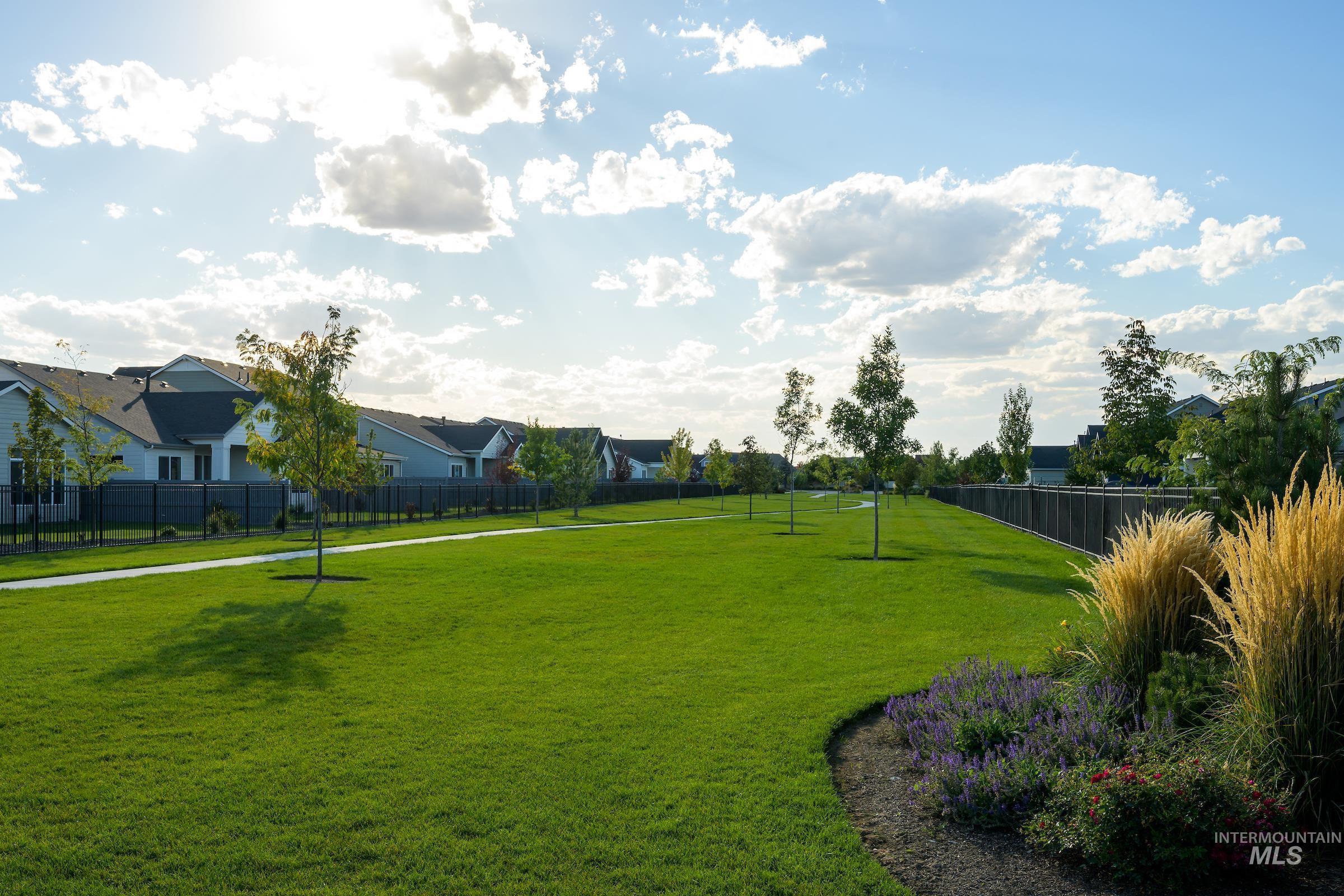 10228 Davies Street Property Photo 6