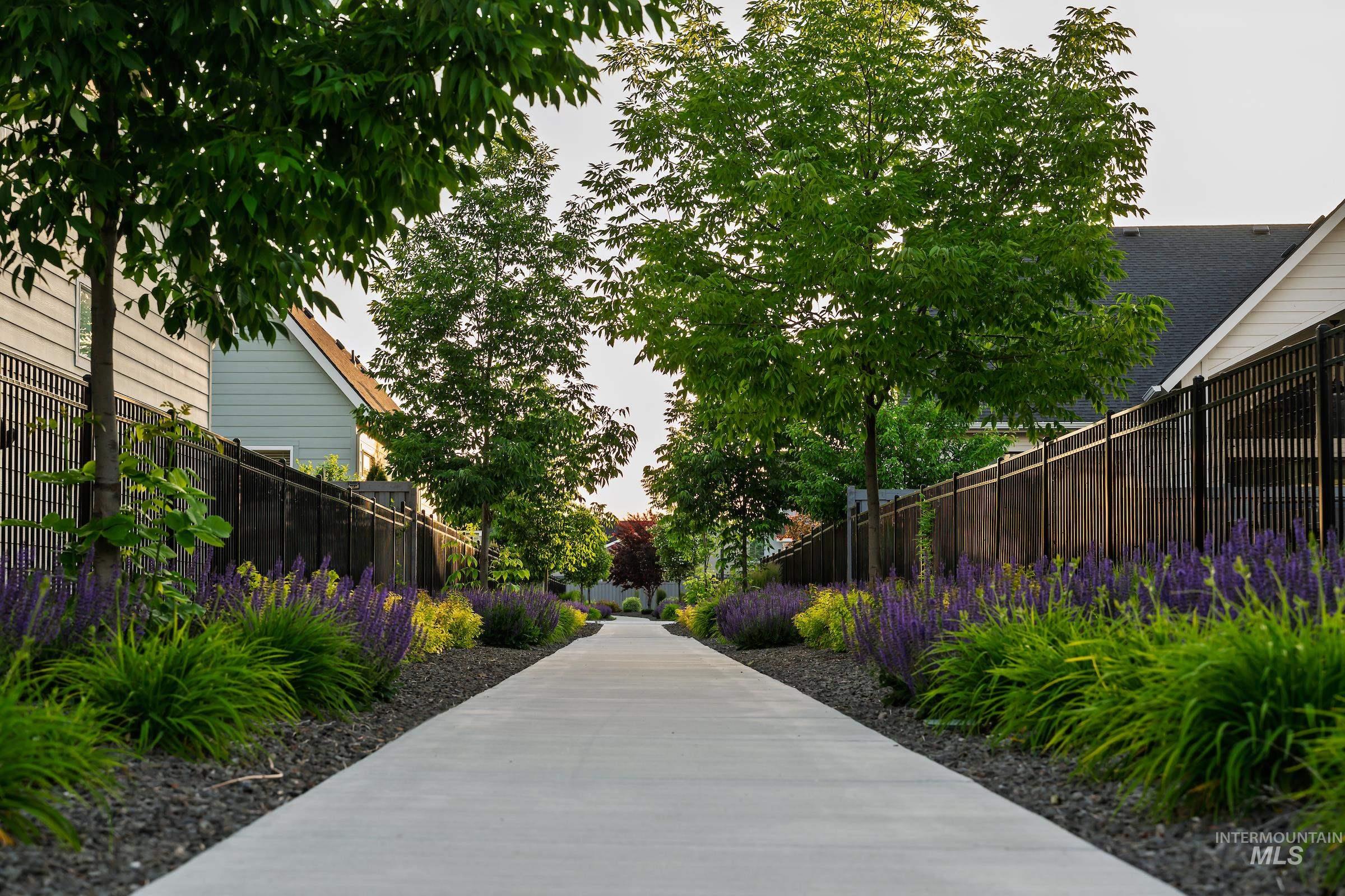 10228 Davies Street Property Photo 11