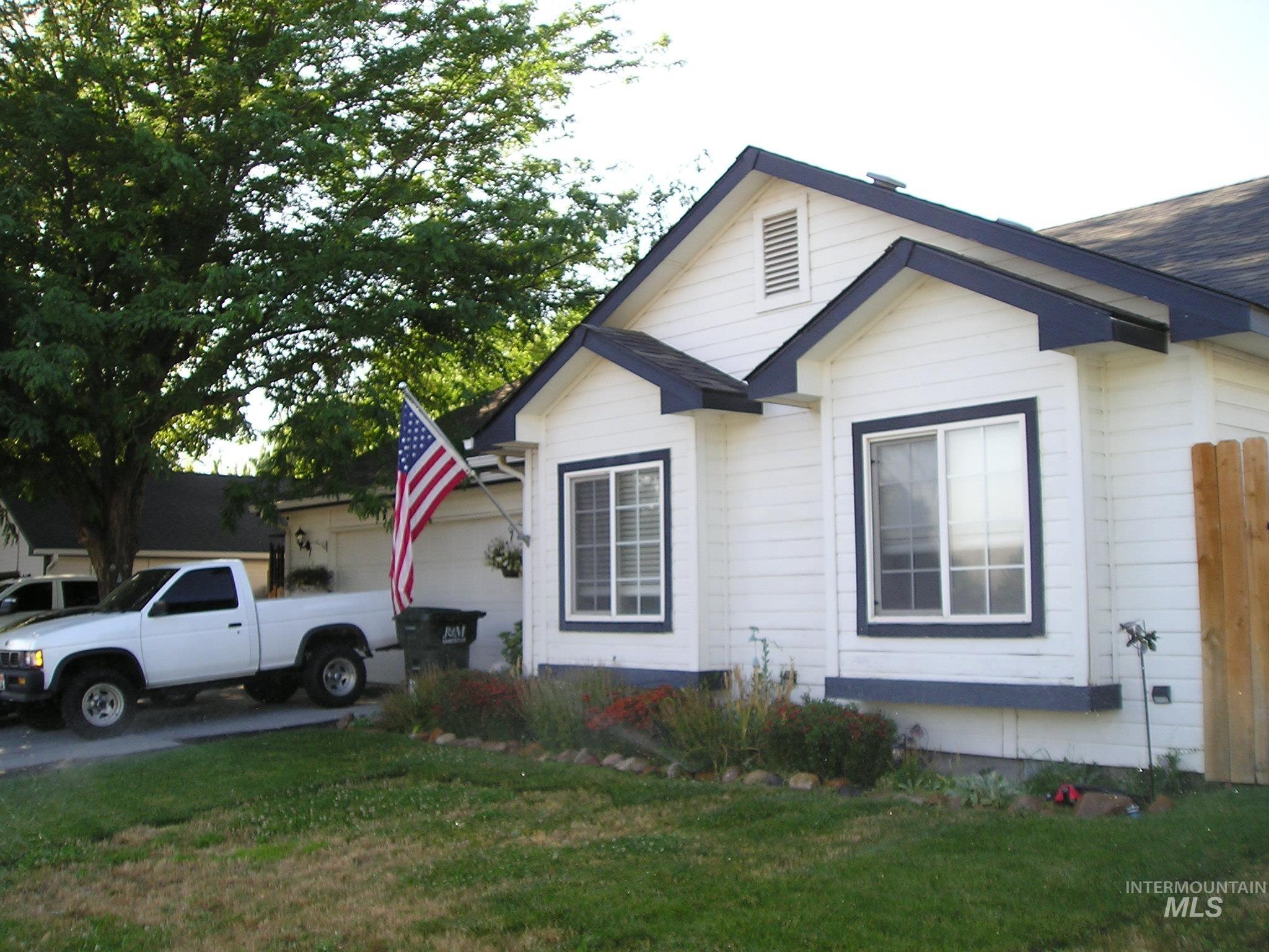 1748 W Topanga Dr. Property Photo 1