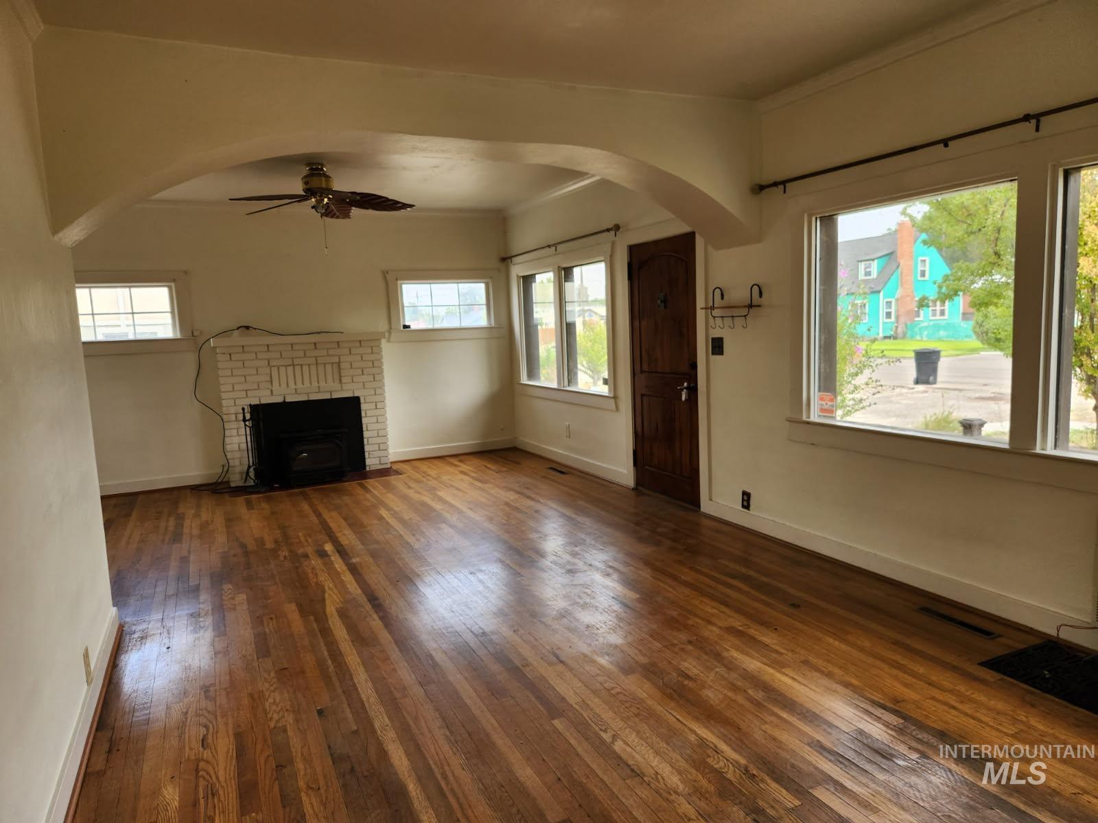 307 N 4th Street Property Photo 3