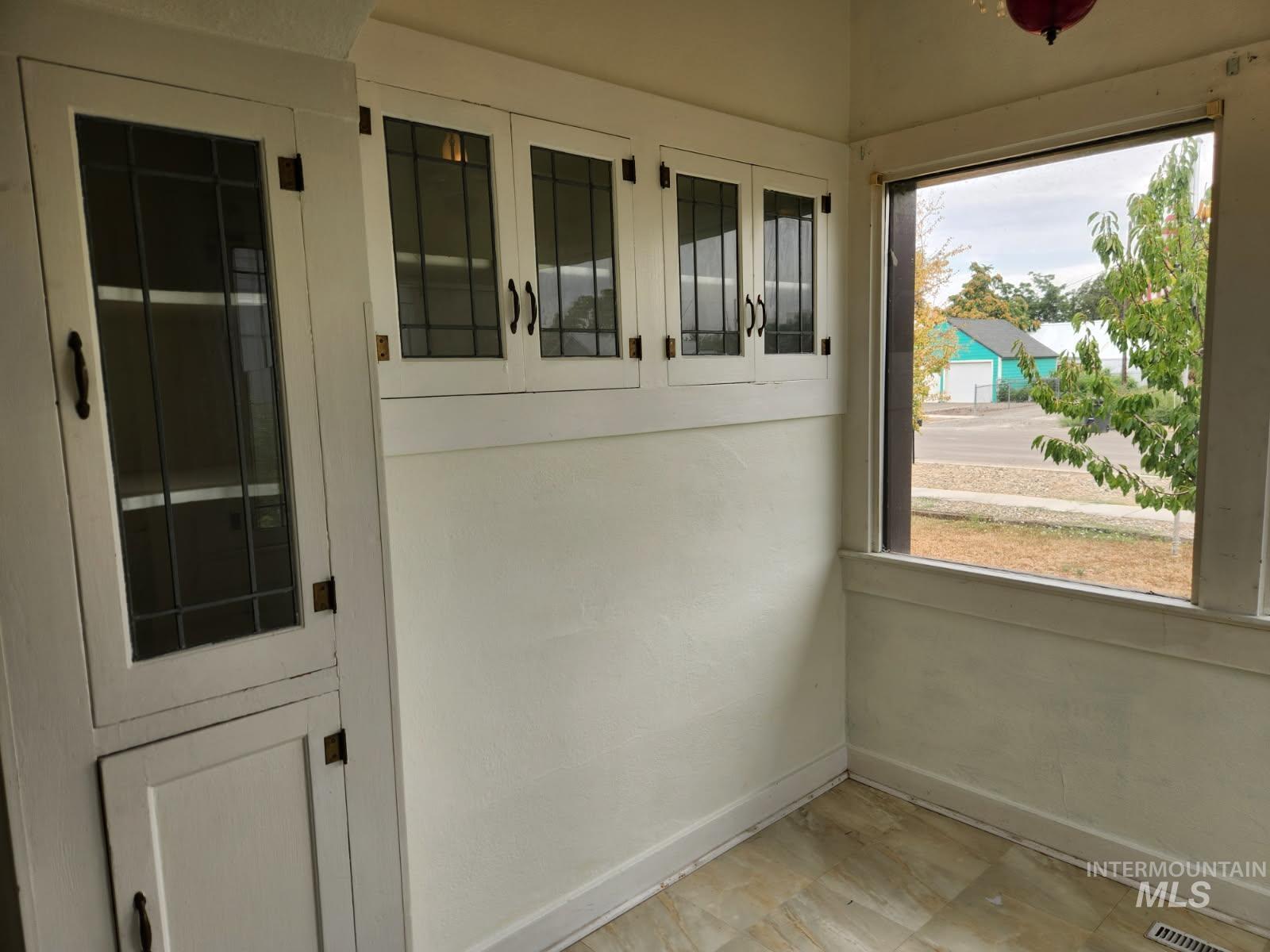 307 N 4th Street Property Photo 7