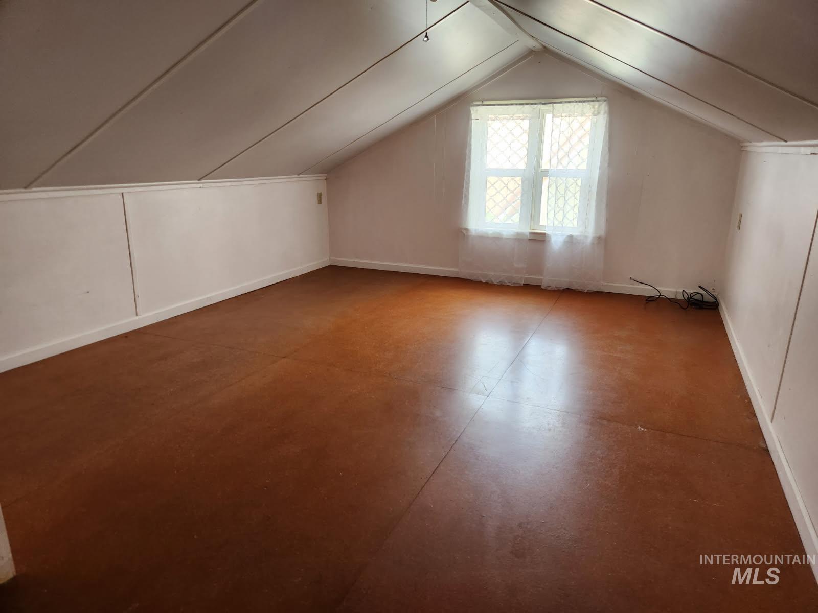 307 N 4th Street Property Photo 12