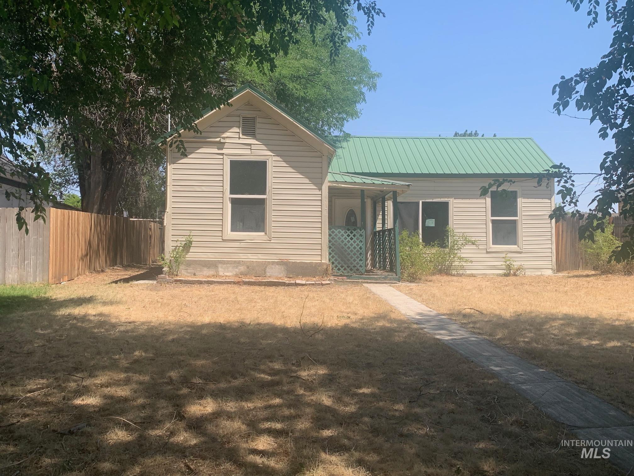 414 N Birch Property Photo 1