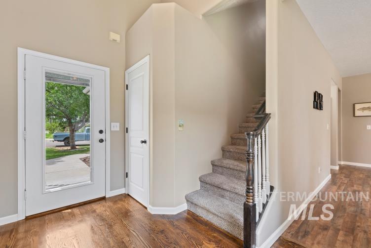 722 S Bonneville Dr Property Photo 6