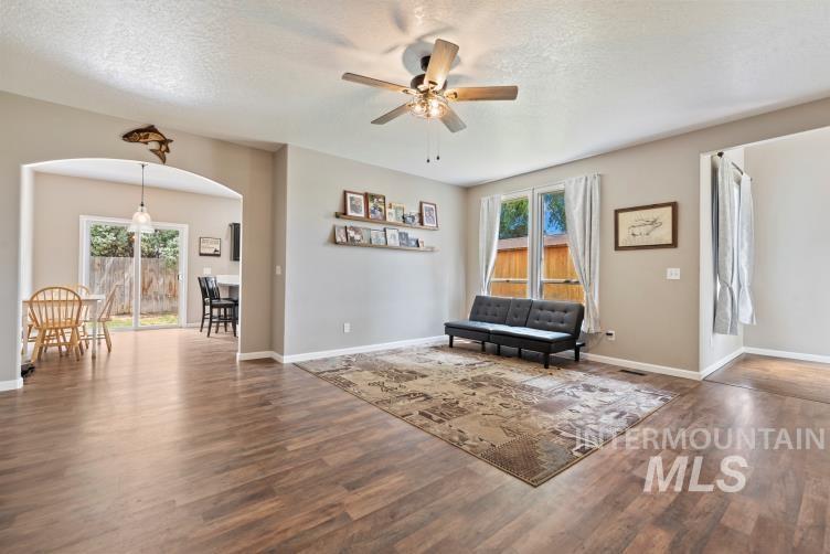 722 S Bonneville Dr Property Photo 7