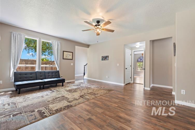 722 S Bonneville Dr Property Photo 8