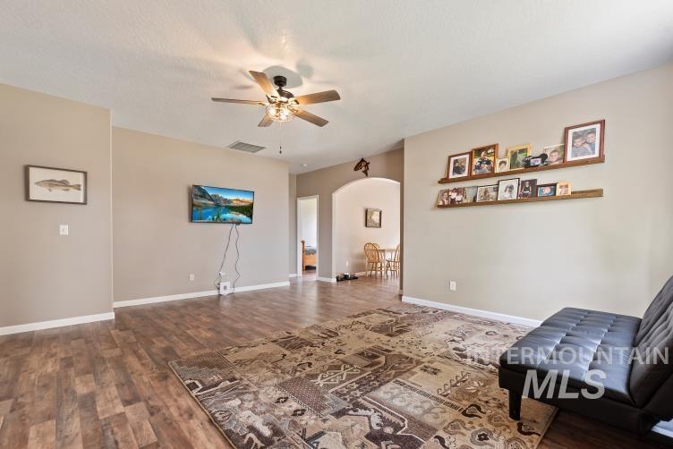 722 S Bonneville Dr Property Photo 9