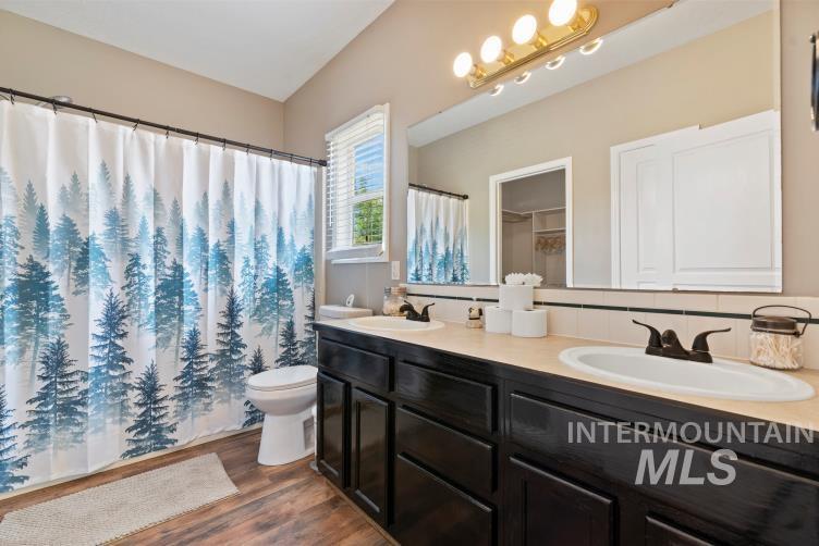 722 S Bonneville Dr Property Photo 23