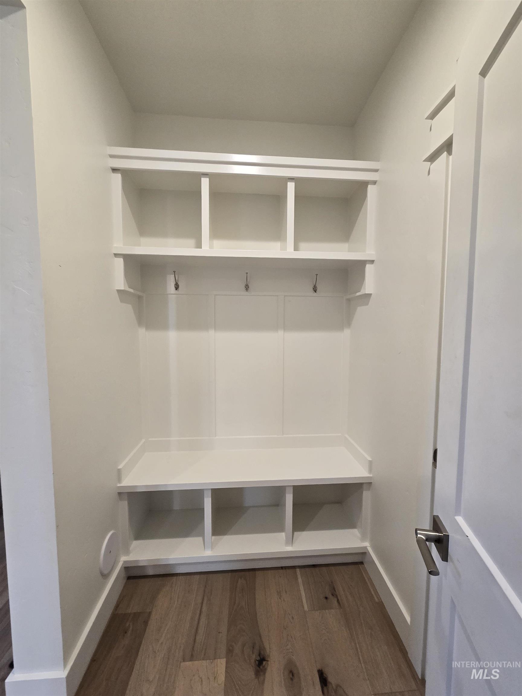 5079 N Brody Property Photo 2